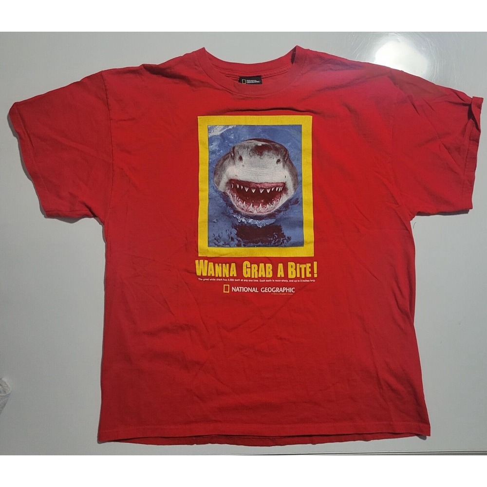 Vintage National Geographic T Shirt Mens X Large Wanna Grab A Bite Red Crew XL